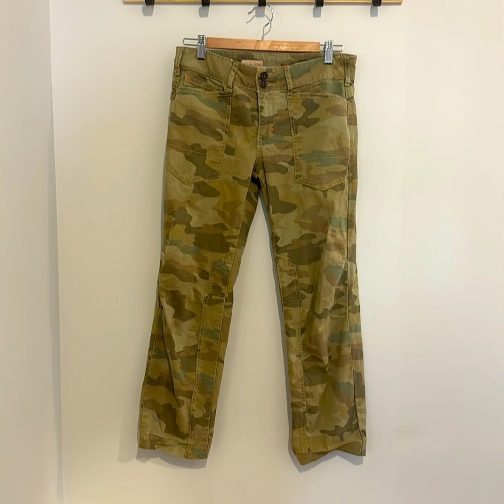 Y2K low rise camo pants